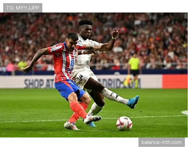 曼联赢球但控场表现受限,当前阶段竞争稳定性面临考验 曼联赢球但控场表现受限,当前阶段竞争稳定性面临考验