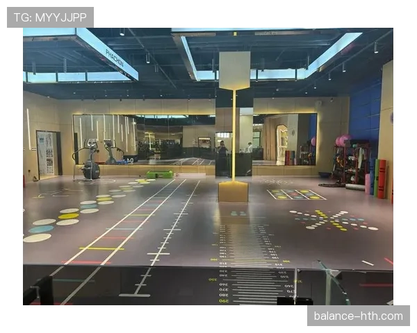 王欣瑜这训练强度，凌晨四点健身房打卡是认真的？